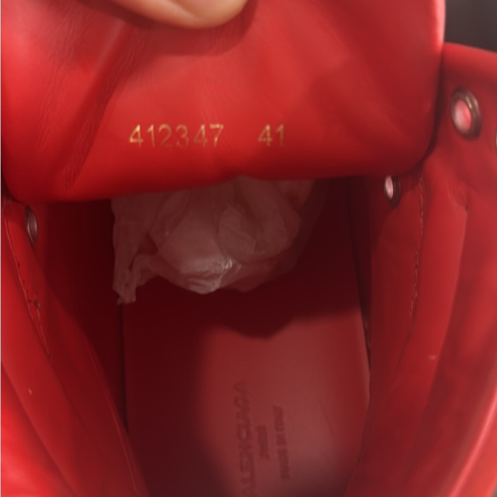 Authentic Balenciaga Red Rogue Sneaker Pelle
Sixe Uk 41 / US 10 - Picture 4 of 4